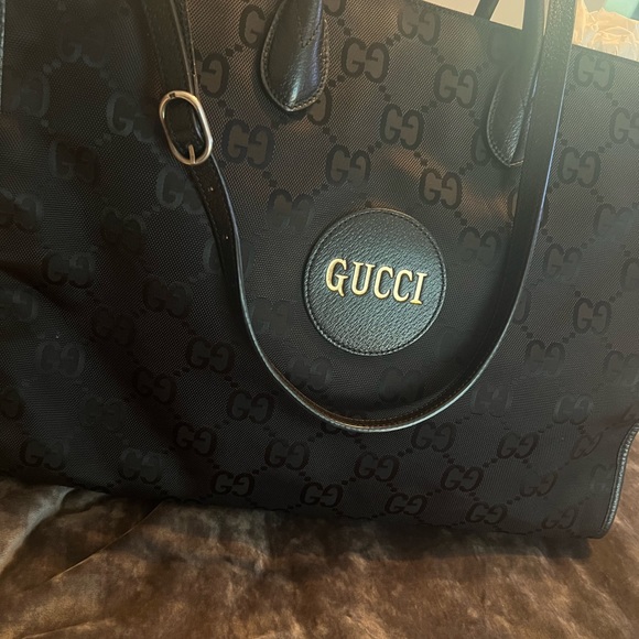 AUTHENTIC GUCCI Off the Grid Tote - Picture 6 of 14
